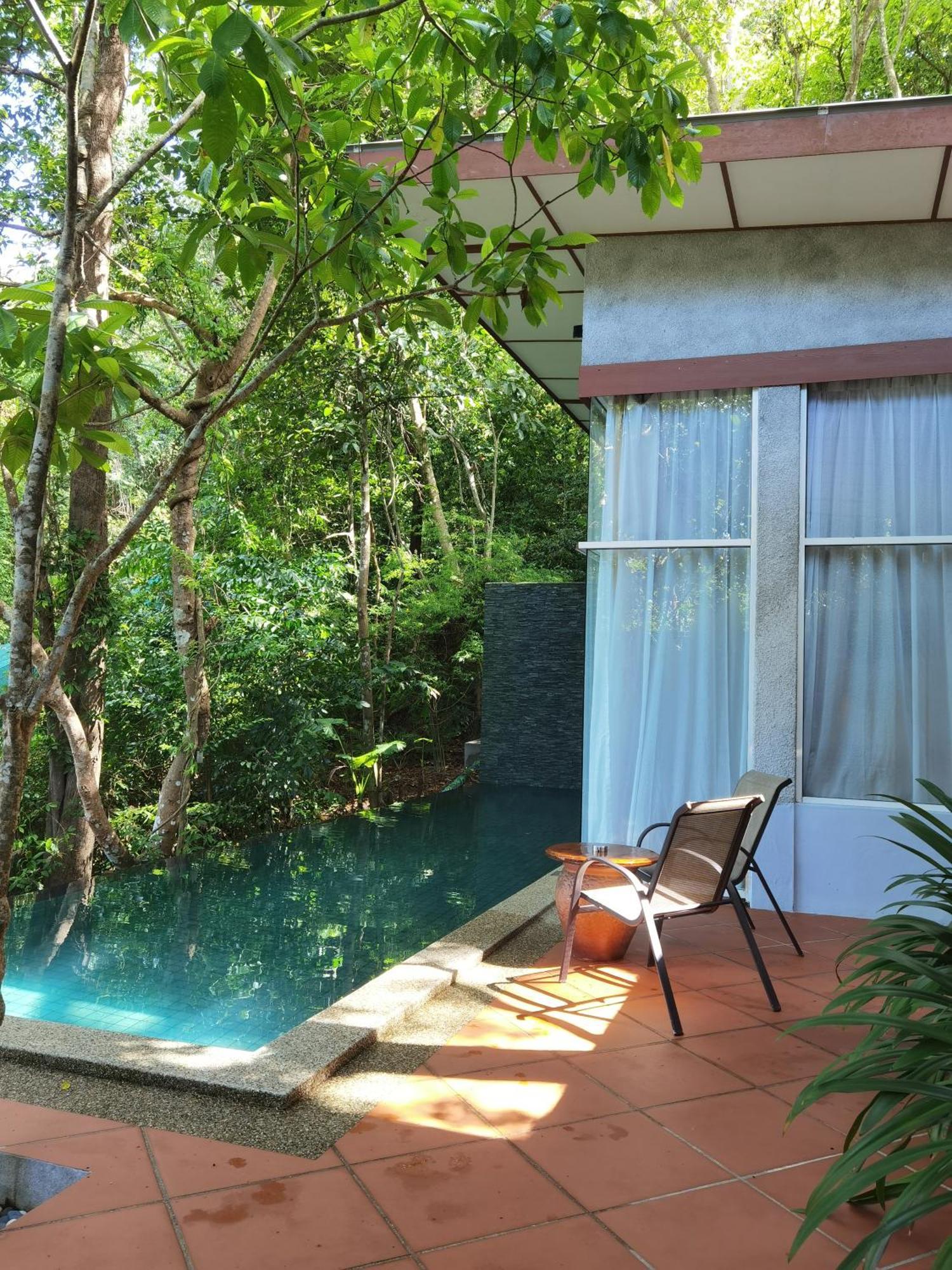 Ambong Pool Villas - Private Pool Пантай-Ченанг Екстер'єр фото